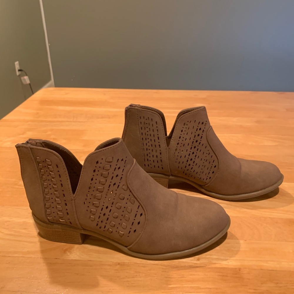 Booties - Picture 3 of 3